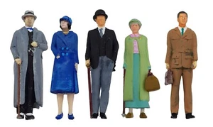 FG10 1930s Passenger Figures unpainted TT scale - Picture 1 of 5