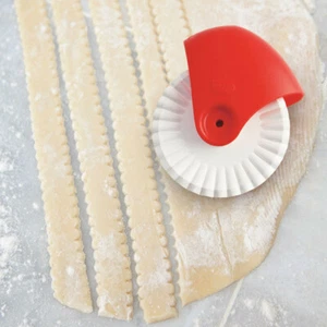 Talisman Designs Lattice Fluted Pastry Cutter Wheel - Picture 1 of 2