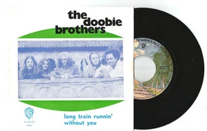 THE DOOBIE BROTHERS - LONG TRAIN RUNNIN' 7"/45 RPM PORTUGAL SINGLE ROCK FUNK 7 - Picture 1 of 2