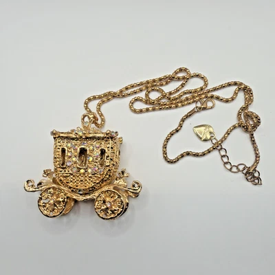 Encantador collar de carro princesa victoriana de oro y cristal AB Betsey Johnson Foto 1 de 4