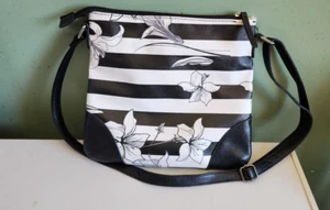 Alberto Purse - Picture 1 of 3