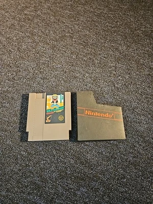 GREAT SHAPE Wild Gunman 5 Screw Nintendo NES 1986 Authentic w/ NES Dust Cover - Image 1 of 4
