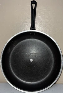 Mirro Aluminum Non-Stick 12" Pan 30 CM Made In The USA No Lid See Pics *Flaw*🍀 - Picture 1 of 9