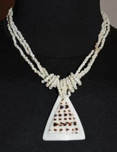 Collana di perline conchiglia molto bella - Foto 1 di 3