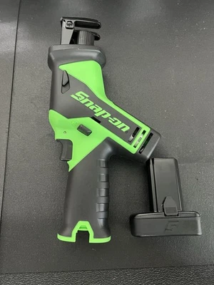 Snap On CTRS761AGW1 Reciprocating Saw With Battery Brand New In Green! - Image 1 of 2