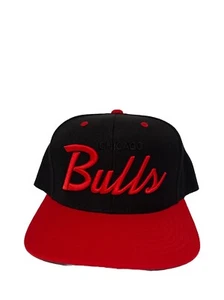 Vintage Chicago Bulls Script Style Black & Red SnapBack Hat Acrylic & Wool - Picture 1 of 9