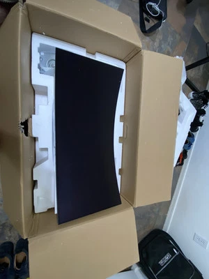 LG 34GS95QE 34-inch Ultragear OLED Curved Gaming Monitor WQHD 800R 240Hz 0.03ms - Image 1 of 4