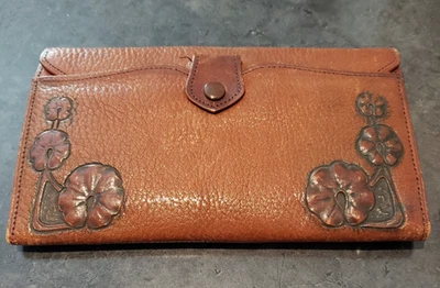 Juego de manicura vintage con estuche de cuero hecho por Meeker Foto 1 de 4