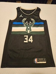 Giannis Antetokounmpo #34 Jordan Swingman Spielertrikot, Herren Gr. S/40 Dri-Fit - Bild 1 von 10