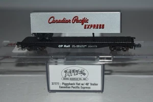 N Scale Atlas 37771 Canadian Pacific 50' Flat with Trailer C51997 - Picture 1 of 2