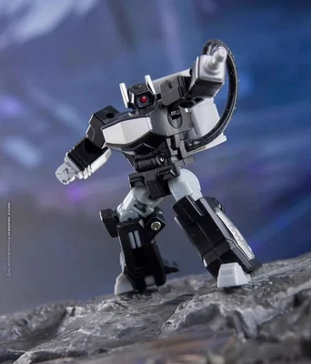 Dr Wu DW-E38B DW-E39 mini Dark Shockwave Hubcap Action Figure toy in stock - Image 1 of 4