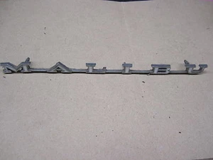 CHEVY CHEVROLET MALIBU EMBLEM ORNAMENT " malibu " CHROME / WHITE ACCENT - Picture 1 of 5