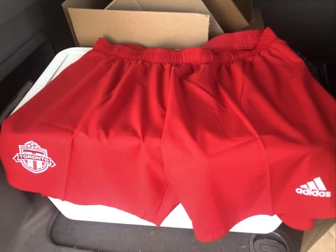 NWT Adidas AeroReady Toronto FC Authentic Team Shorts Red EH8660 Men’s XXL 2XL Cover