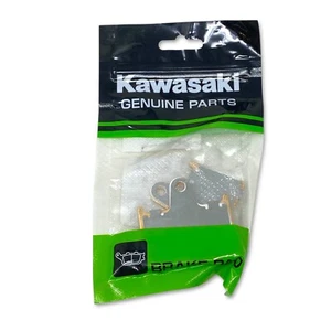 Juego de pastillas de freno traseras Kawasaki 43082-0055 para modelos 2006-2022, originales hechas en Japón - Imagen 1 de 9