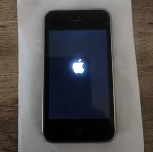 Apple iPhone 3G A1241 8GB, Unknown Carrier, Black, For Parts/Repair Boot Looping - Picture 1 of 9