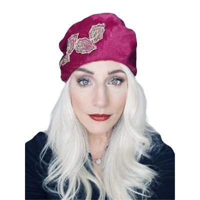 Pastillero Oleg Cassini Tuban años 50 de colección fieltro de piel rosa oscuro 23" L iglesia adornada Foto 1 de 4