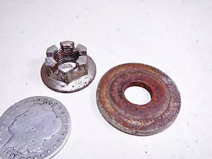 89 YAMAHA YFM250 YFM 250 MOTO 4 RIGHT/LEFT REAR WHEEL HUB MOUNTING NUT - Foto 1 di 5