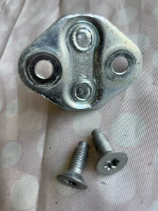 2000 LEXUS RX300 DOOR LATCH STRIKER CATCH PLATE BODY FRONT PILLAR - Picture 1 of 2