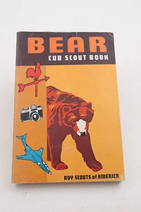Bear Cub Scout Boy Scouts Book BSA (F3L-33) 1967 Edition - Picture 1 of 6
