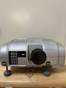 Mitsubishi HC2 Projector - Picture 1 of 3