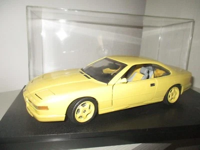 BMW 850 CSI  IN TECA RIGIDA REVELL SCALA 1/18 2°SCELTA - Immagine 1 di 3