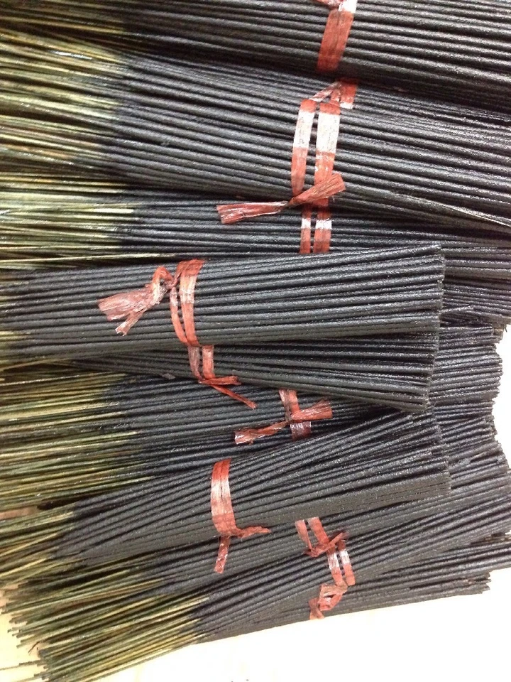Palo de incienso 1000 fresco sumergido a mano 10. Paquete (cada paquete tiene 100 palos). Foto 1 de 4