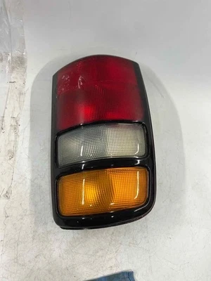 04 05 06 GMC YUKON XL 1500 Tail Light Assembly Driver Side Left - Image 1 of 4