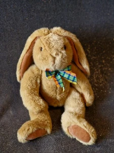 Tchibo, Langohrhase "Freddy Fit" ? mit karierter Schleife, ca. 52 cm, wie neu - Bild 1 von 4