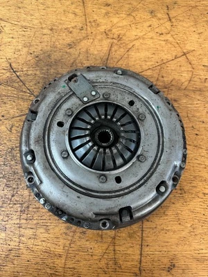 BERLINGO PARTNER 1.5 MK3 2018-2023 CLUTCH AND FLYWHEEL ASSEMBLY 9820879880 - Image 1 of 4