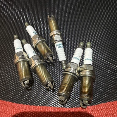 used Set of 6 Denso Iridium Long Life Spark Plugs FK20HBR8 for Lexus/ Toyota V6 - Image 1 of 4