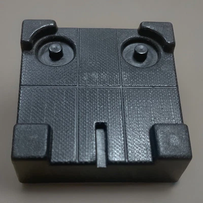 Parte misteriosa de plástico negro ERTL - 1467G 100-3183 - 2” X 2” 🚀✈️ Jet Foto 1 de 4