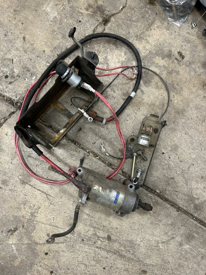 2005 Ski Doo Summit Rev 800 Eletric Start Kit NO CLUTCH GEAR - Image 1 of 1