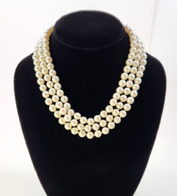 CAROLEE 三股结人造珍珠项链项圈 16 英寸水钻扣 — 第 1/4 张图片