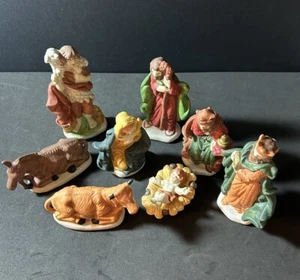 Vintage Nativity 8 Piece Set - Picture 1 of 13