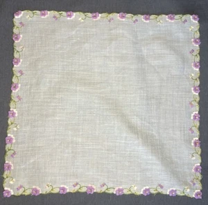 Taschentuch bestickt Einstecktuch Jakobsmuschel Rand lila Vergissmeinnicht Oma Kern - Bild 1 von 3