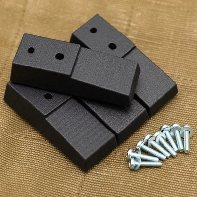 Tascam 32/34/38, 42/44/48, 52/58 Juego de pies de reproducción con tornillos 5800288500 Foto 1 de 4