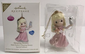 Hallmark Andenken Weihnachtsschmuck Precious Moments Dornröschen 2011 NEU - Bild 1 von 15