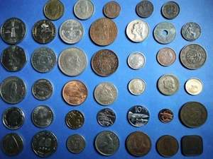 World coins x40. Azores bvi turks and Caicos, Japanese puppet state,  Portugal - Picture 1 of 18
