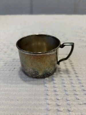 Taza de bebé vintage antigua Oneida Tudor Plateada 15200 Foto 1 de 4