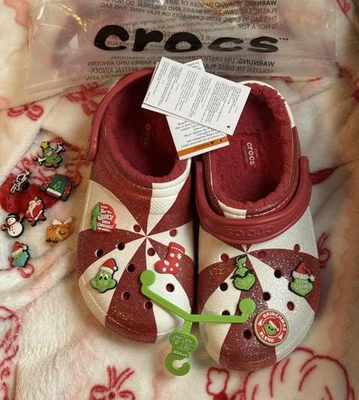 NWT Candy Cane Christmas Fuzzy Lined Crocs Grinch Jibbetz Mens 7 Women’s 9 - Image 1 of 4