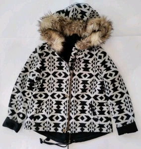 BB Dakota Women's Med Reversible Black Geometric Zip Parka Faux Fur Trim Jacket - Picture 1 of 17