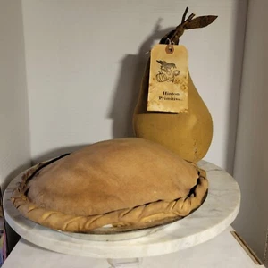 Hinton Primitivi Casale Panno Torta e Pera Fatto a Mano Decorazione Country Espositore - Foto 1 di 8