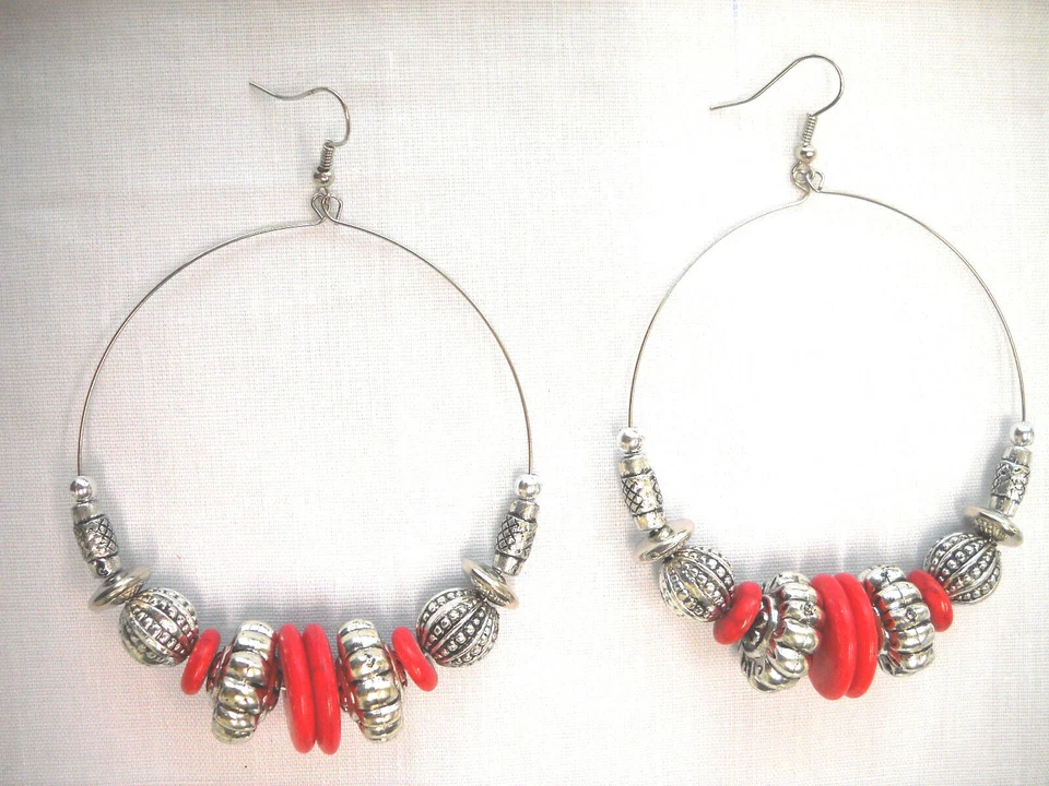 PENDIENTES ARO GRANDES XL BOHEMIO COLOR ROJO PIEDRA HOWLITA Y ALEACIÓN ANTIGUA CON CUENTAS Foto 1 de 1