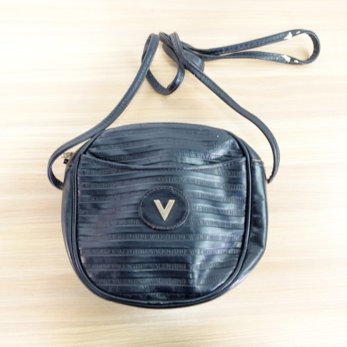 Borsa vintage VALENTINO pelle nera tracolla piccola V logo imbracatura MARIO VALENTINO