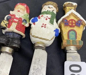 Juego de tres esparcidores de queso navideño muñeco de nieve de Papá Noel casa de campo vintage - Imagen 1 de 5