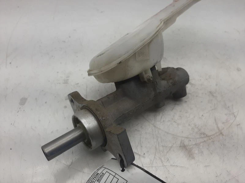 Cilindro maestro de freno 11 12 13 14 15 LINCOLN MKX CT4Z2140A  Foto 1 de 4