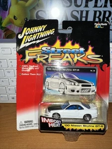 JOHNNY LIGHTNING STREET FREAKS '00 NISSAN SKYLINE GT-R - Bild 1 von 2