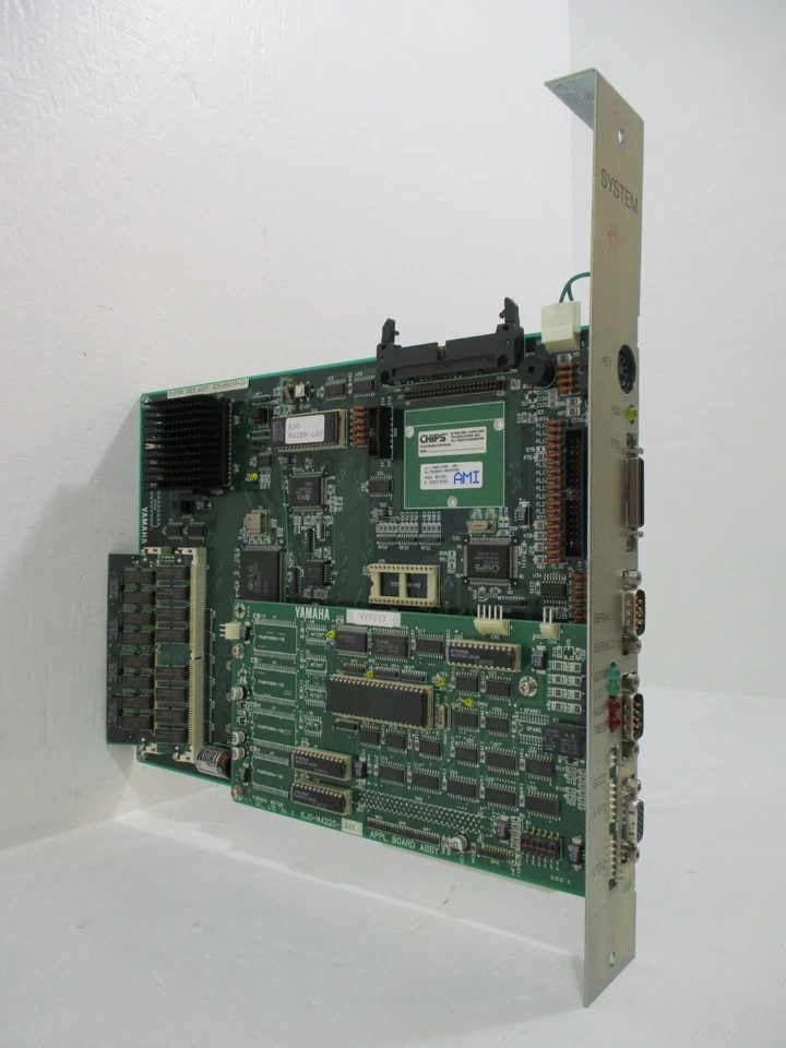 Tarjeta de placa de sistema PLC KJ0-M4210-110 KJ0-M4200 con KJ0-M4220-101 Yamaha Motor KJ0-M4220-101 Foto 1 de 4