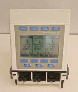 Pompa MedSystem III 2865B con morsetto ad asta. Certificato 2022. Senza caricatore. - Foto 1 di 4