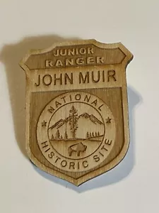 Insignia John Muir Junior Ranger MADERA Sitio Histórico Nacional Sitio Histórico - Imagen 1 de 1
